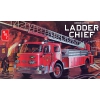 Plastikmodell – American LaFrance Ladder Chief Fire Truck – AMT1204